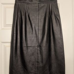Black Leather High-Waisted Pencil skirt